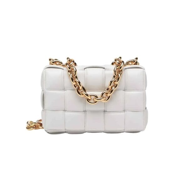 Bottega Veneta Chain Cassette Crossbody Bag In White 26Cm