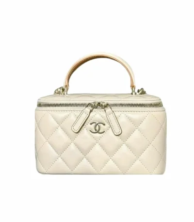 chanel clutch with chain lambskin white 16cm g4kq5