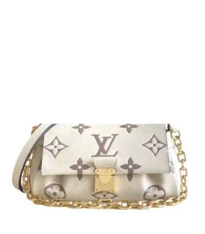 louis vuitton favorite 24cm py8an