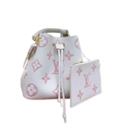 louis vuitton nono mm white 25cm tit0x