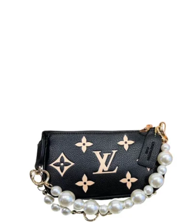 louis vuitton pochette accessoires with pearl chain black 20cm lclz3