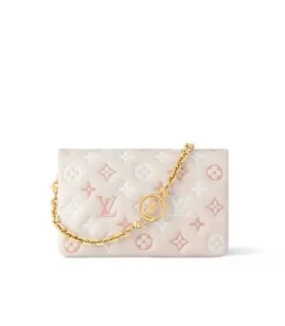 louis vuitton pochette coussin bag cream 19cm knmqa
