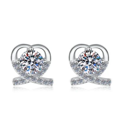 Elegant Heart Shaped Earrings in White Gold Plated Sterling Silver – A Refined and Timeless Design 1