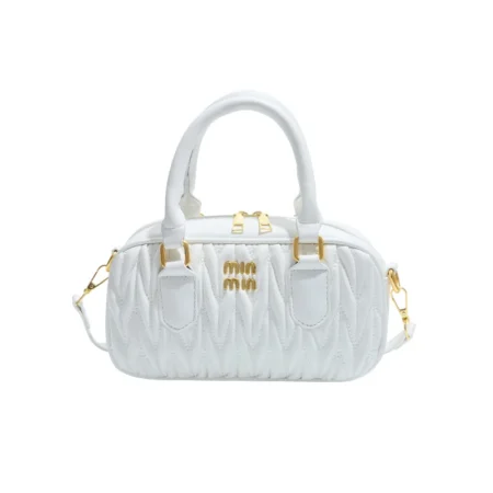 O1CN015I5Apd26QxmH7jxLQ 2220622377657 0 cib