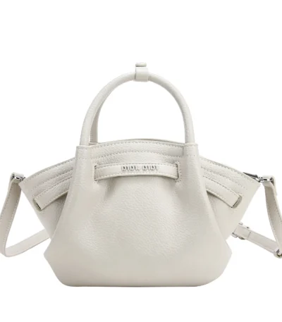 O1CN01hCiwtb1VFNzseE0WT 2213249802623 0 cib