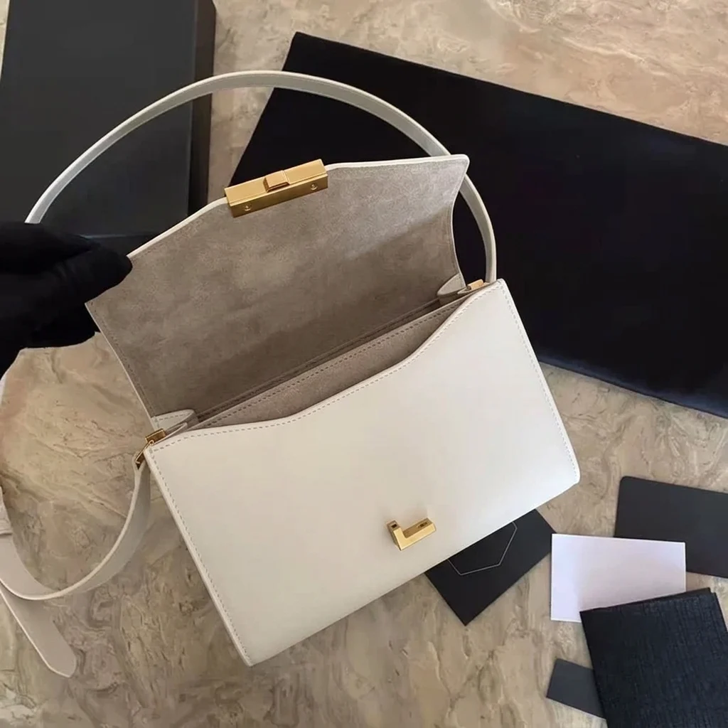 d4b64a69 d9a2 42f5 801c 27cb8ac7e7ca